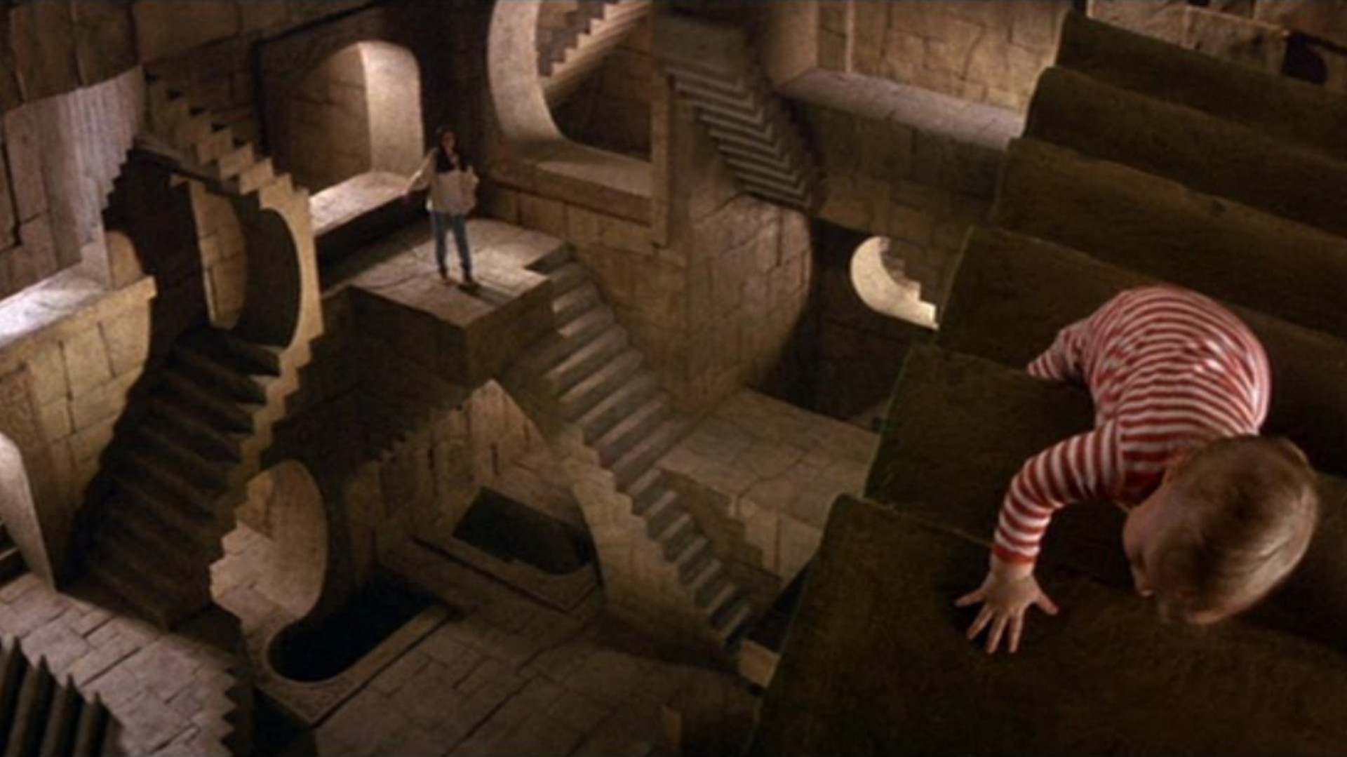 Un momento di Labyrinth - Dove è Tutto possibile ispirato alle incisioni di Maurits Cornelis Escher