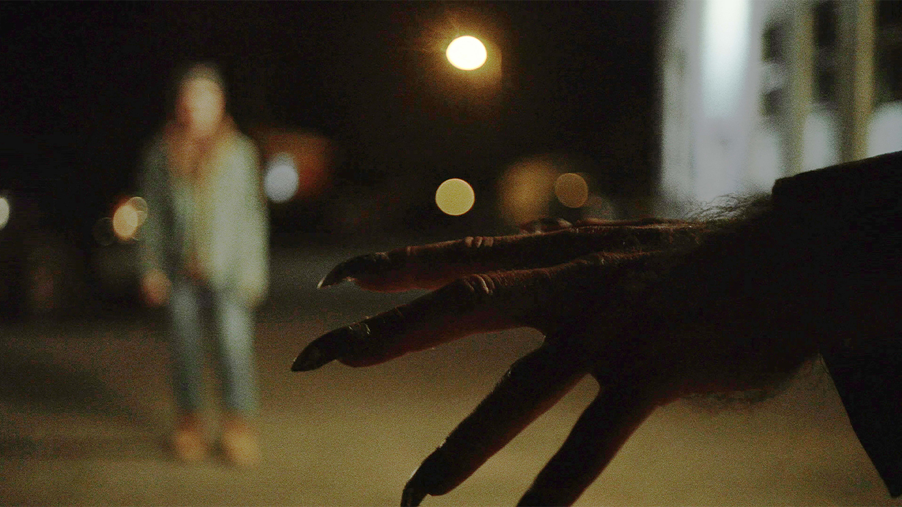Blackout: il trailer e la locandina dell’horror sulla licantropia di Larry Fessenden
